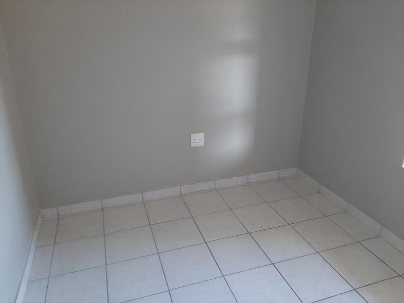 To Let 2 Bedroom Property for Rent in Burgundy Estate Western Cape